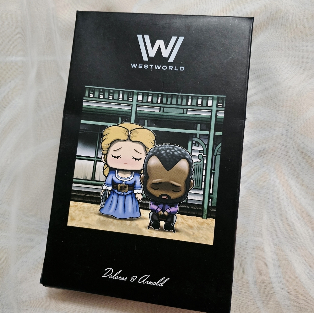SuperEmoFriends Lootcrate Westworld Delores & Arnold Display Collectible